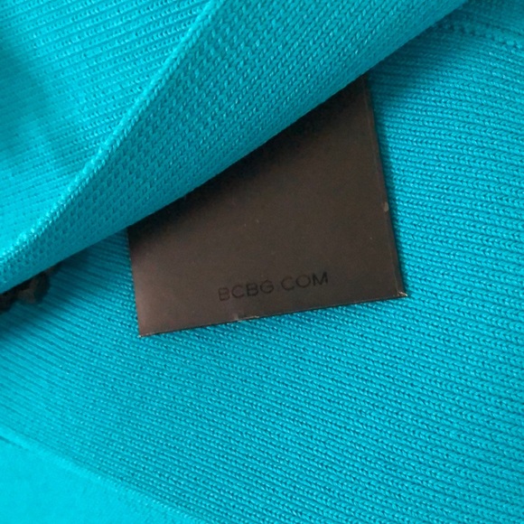 NEW BCBGMaxAzria Slim Bandage Pencil Skirt… - Picture 5 of 6